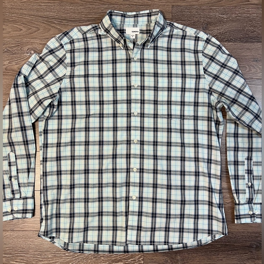 Sonoma Men’s Long Sleeve Perfect Length Button Down Shirt